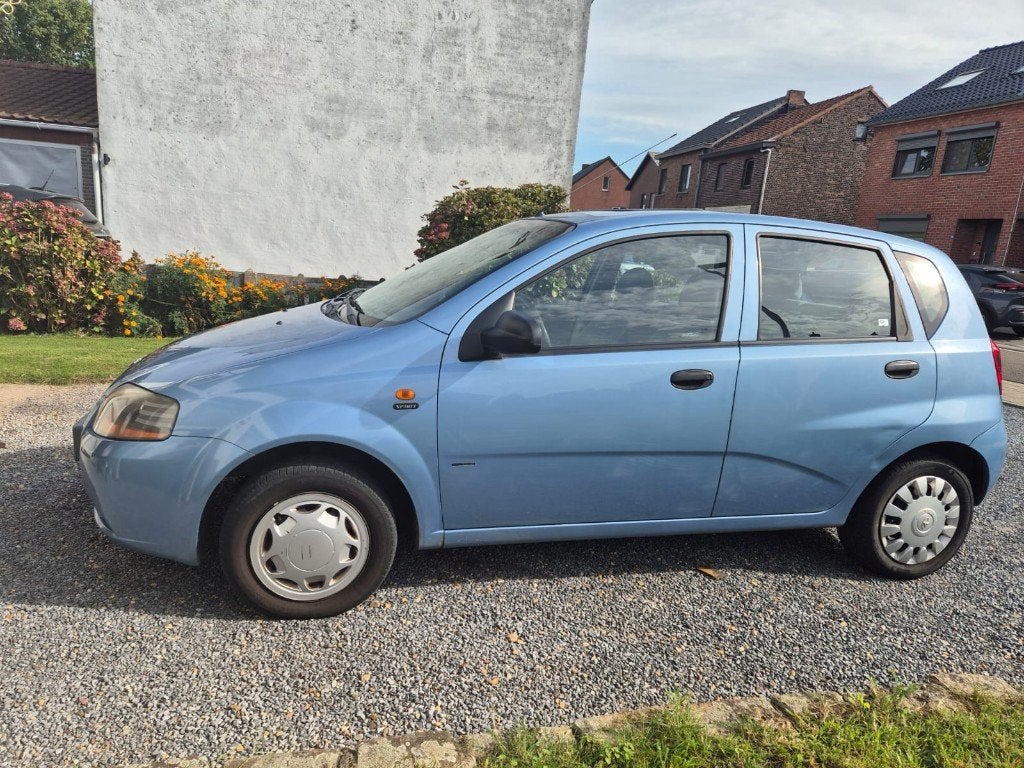Deawoo kalos 1400cc benzine, Auto's, Voorwielaandrijving, Stof, 4 cilinders, Handgeschakeld