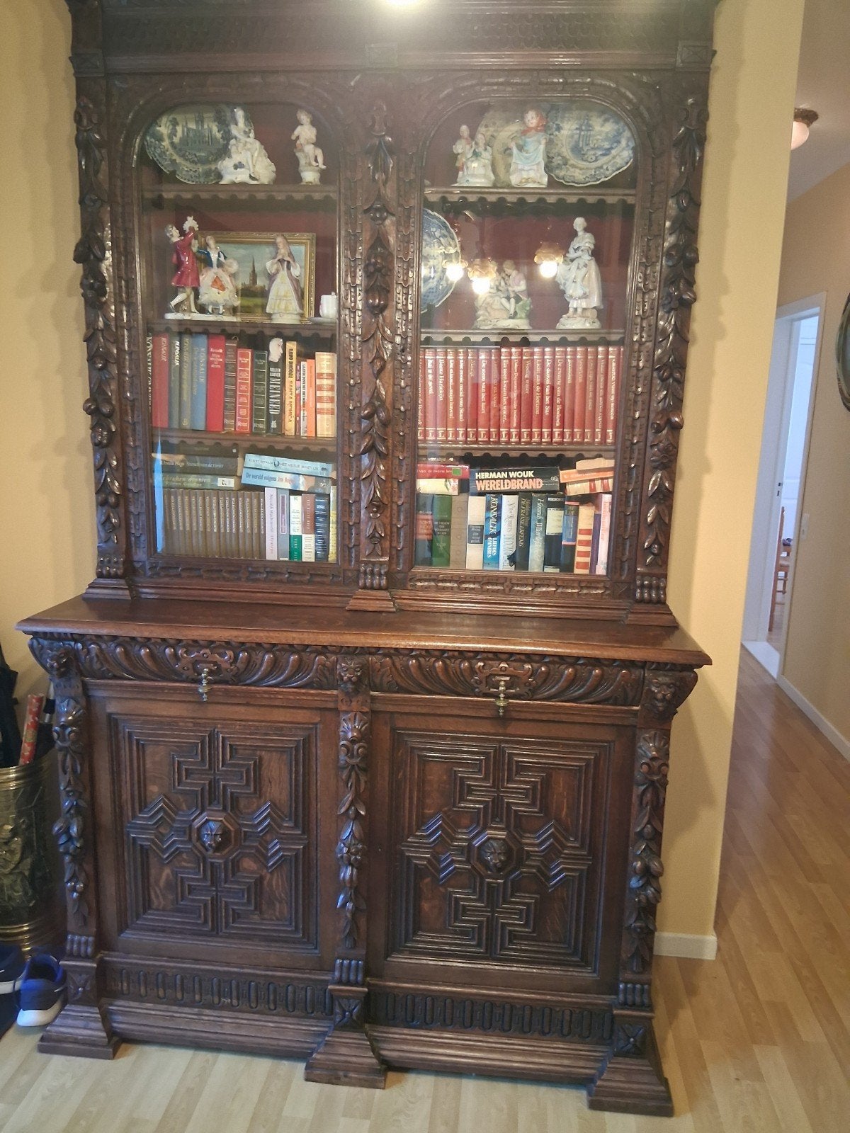 belle armoire ancienne, Enlèvement