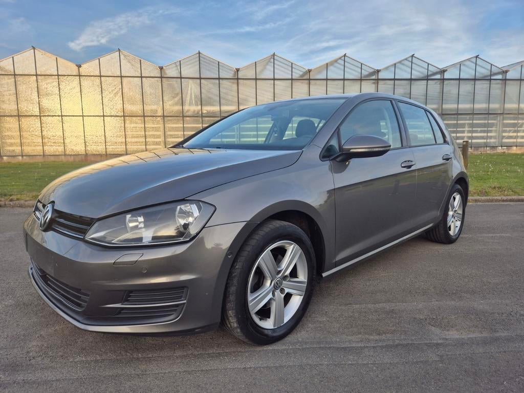 Vw Golf 7 16 Tdi 77kw bj 2015 Euro6 Gekeurd  Vvk, Auto's, Voorwielaandrijving, Stof, 4 cilinders, Bruin