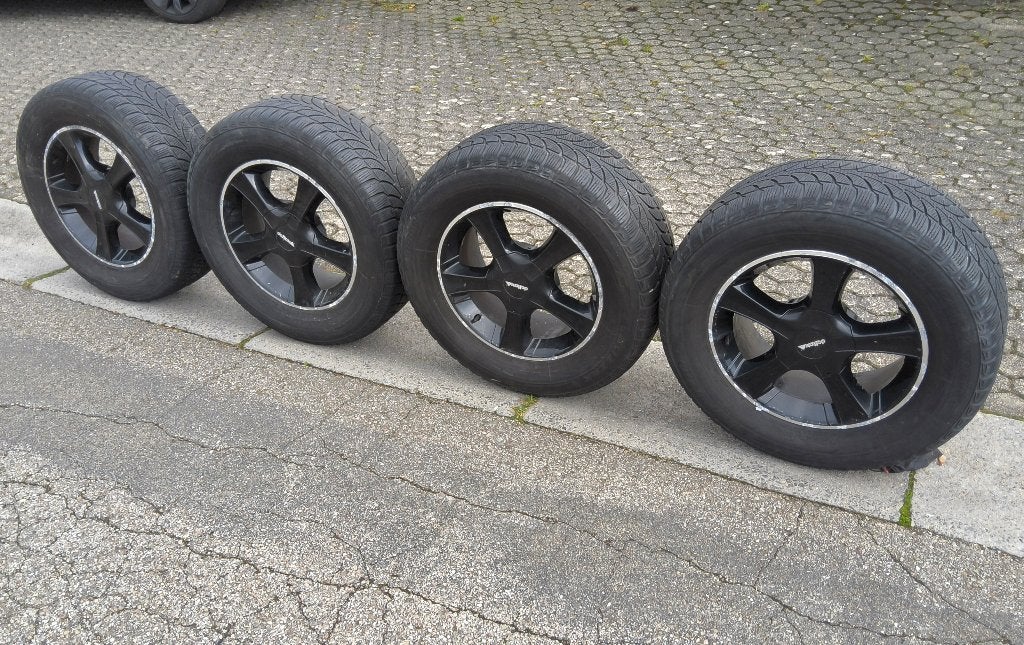 Roues hiver 275/60R18 pour Toyota Landcruiser, Pneus et Jantes, Pneus hiver, 275 mm, 18 pouces