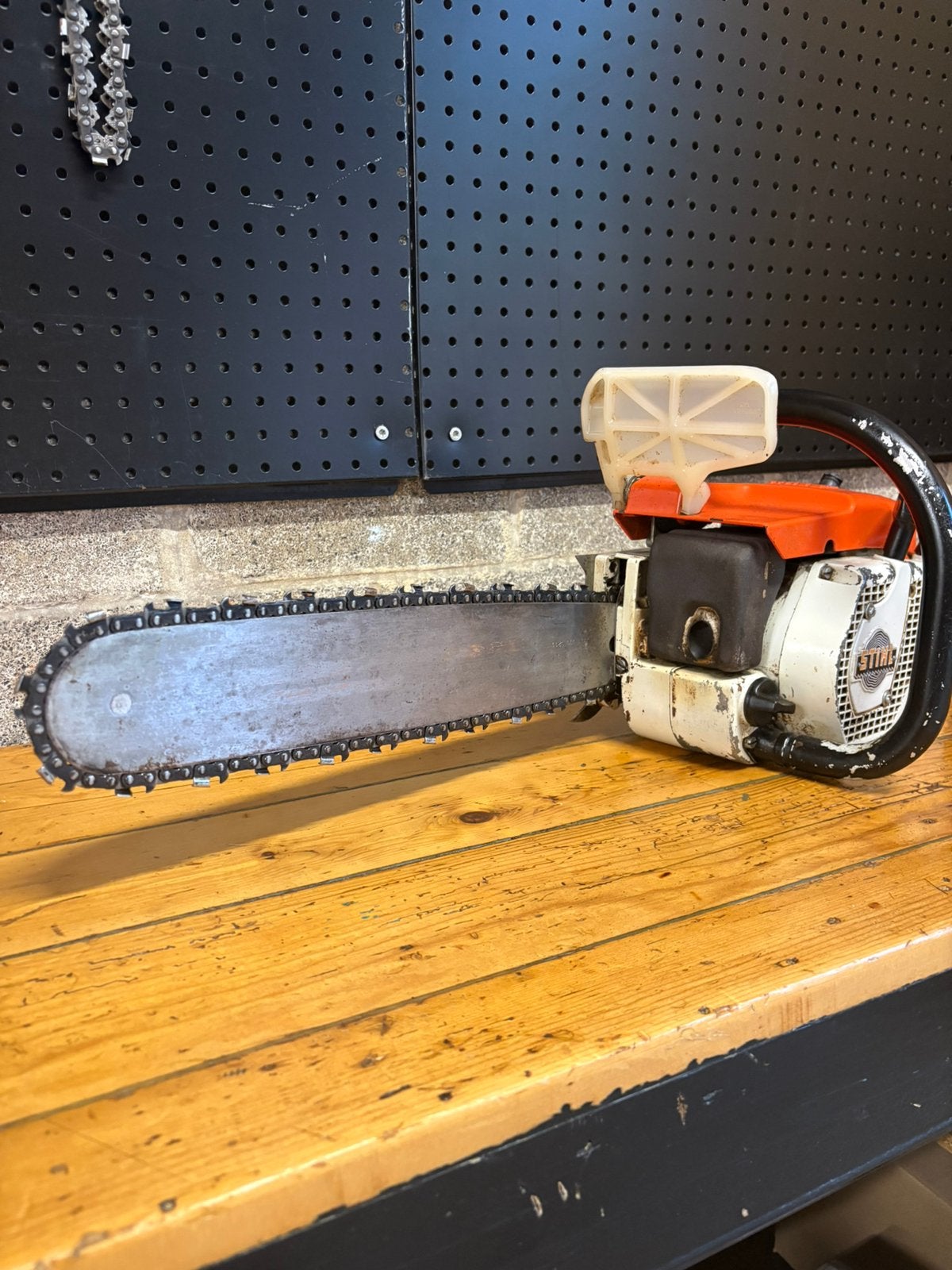 Tronçonneuse Stihl, Enlèvement, Comme neuf
