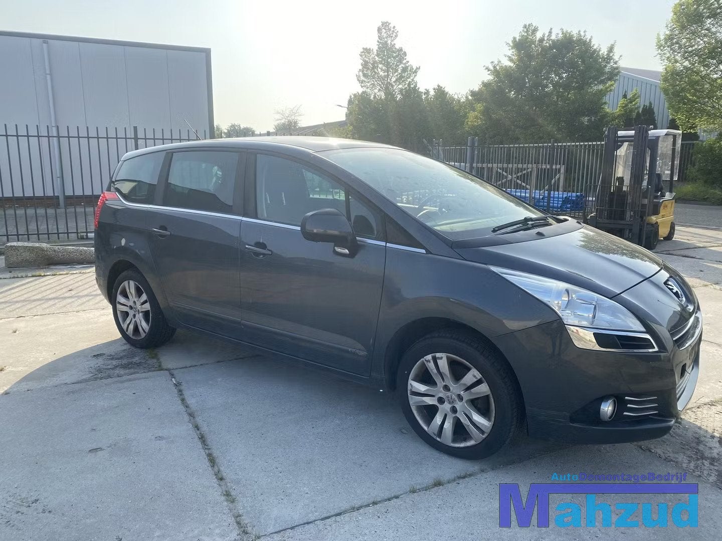 PEUGEOT 5008 Rechts koplamp 2009-2017, Taurusavenue 1
2132 LS  Hoofddorp, NL, Gebruikt, Contact.group@renault.com, Stellantis N.V.