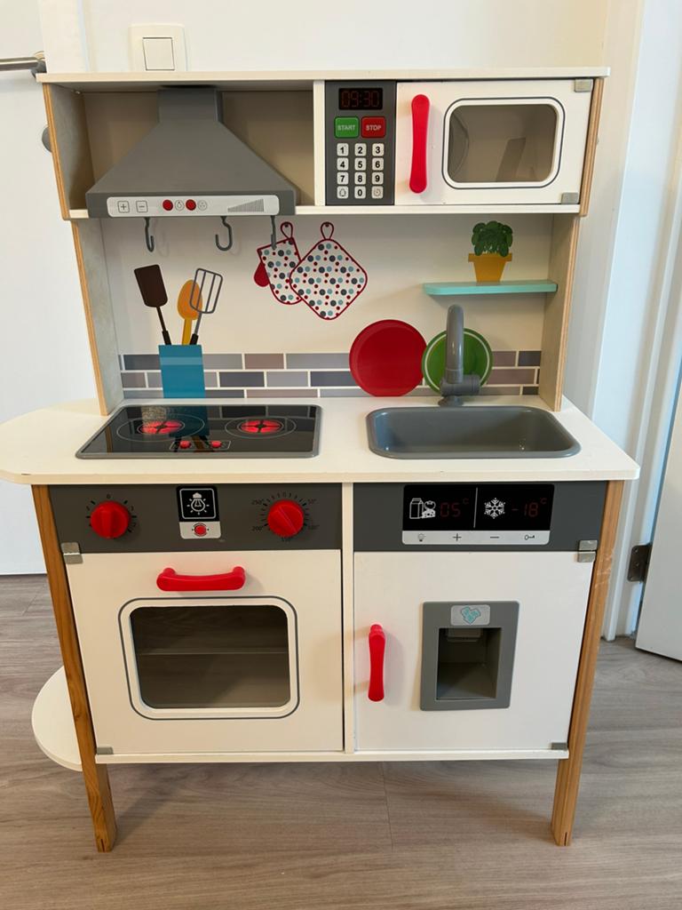 Magnifique cuisine enfant en bois – lumière et son, Enlèvement, Comme neuf, Bois