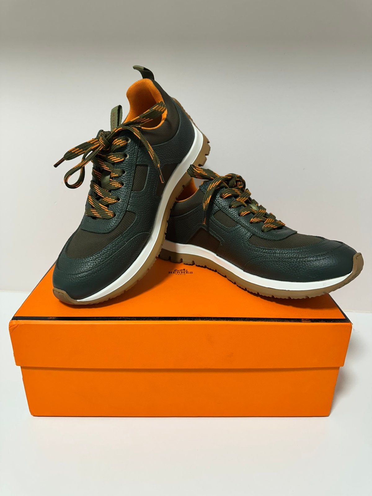Luxueuze schoenen maat 39, Vêtements | Hommes, Chaussures, Enlèvement ou Envoi, Autres couleurs, Comme neuf, Baskets