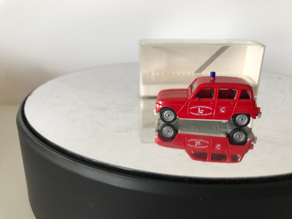 RENAULT 4L - SERVICE DEPARTEMENTAL D'INCENDIE, Enlèvement ou Envoi, Neuf, Voiture, Herpa
