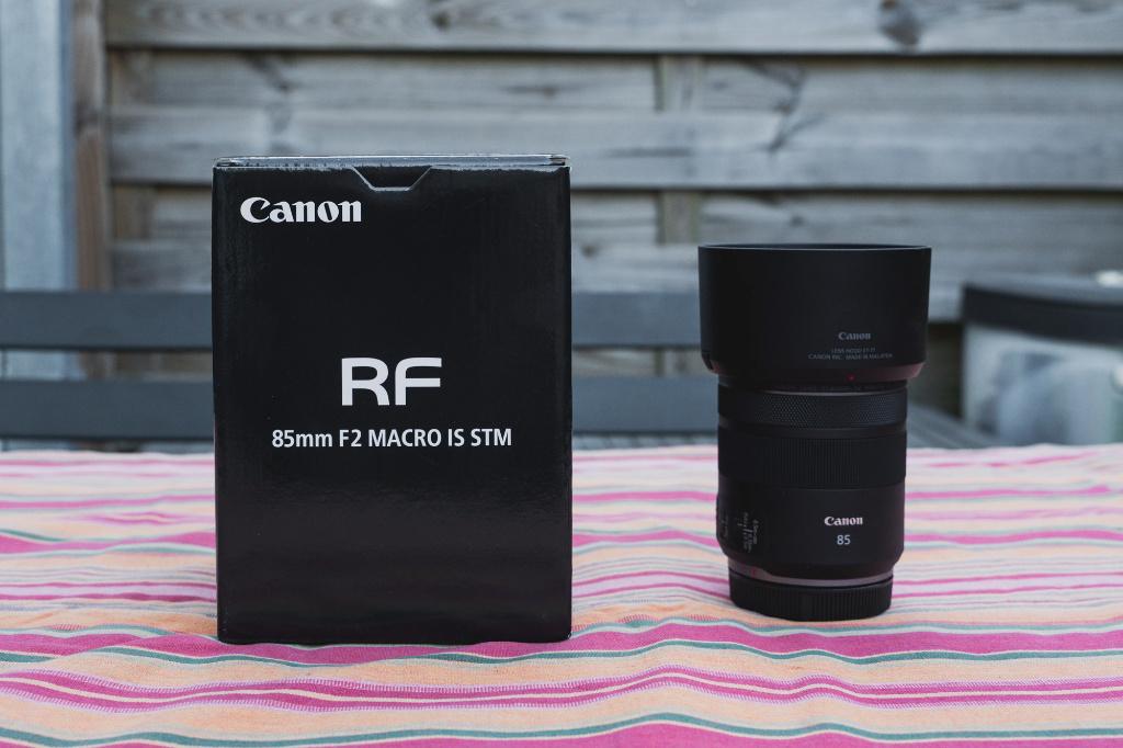objectif CANON RF 85mm f2 MACRO, Enlèvement, Comme neuf, Objectif macro