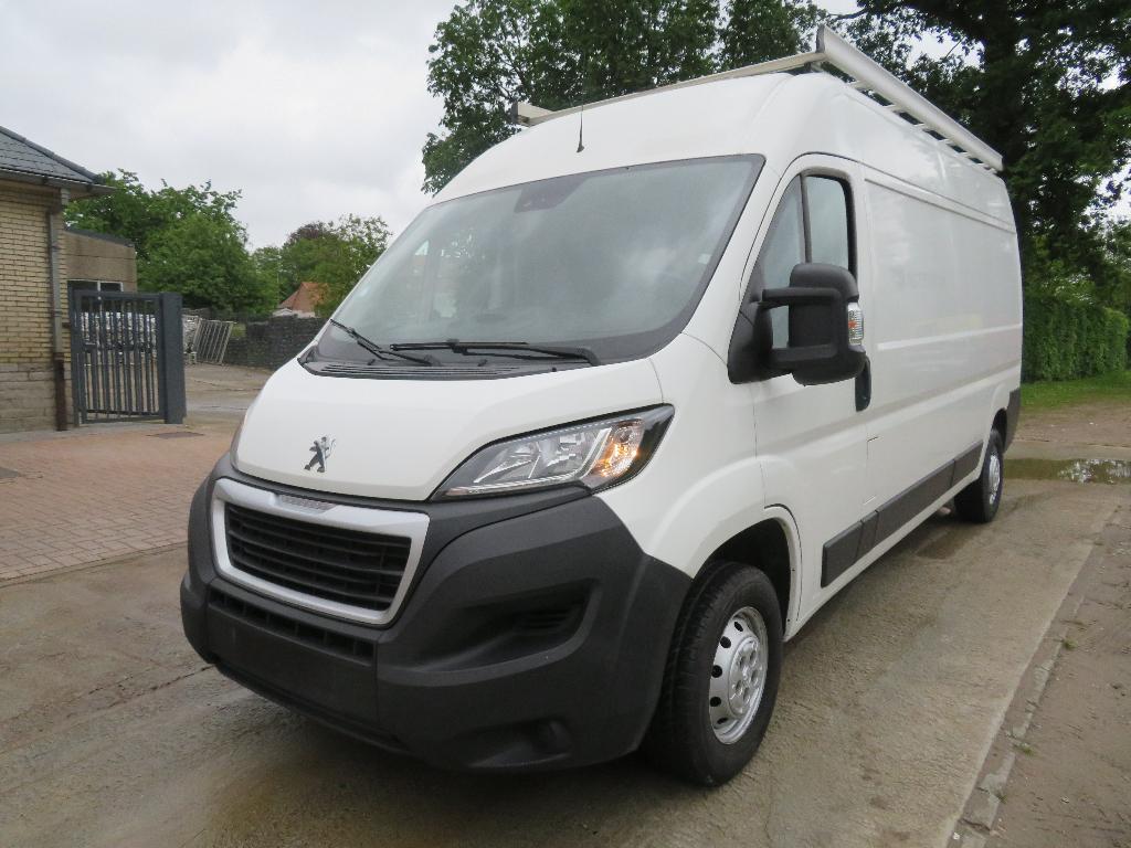 Peugeot Boxer 2.2BlueHDI - L3H2 - 2020 - 99.334km - €6d, Auto's, Bestelwagens en Lichte vracht, Voorwielaandrijving, Wit, Multifunctioneel stuurwiel