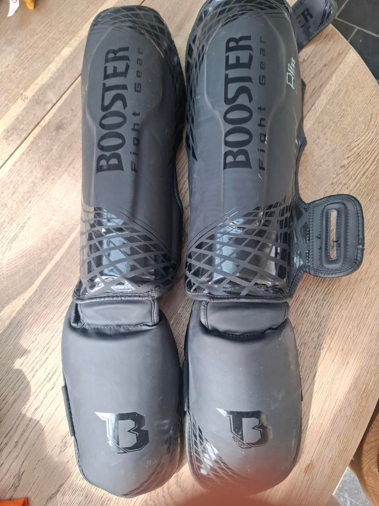 Boks outfit - handqchoenschoenen- beenbeschermers- windels, Sport en Fitness, Ophalen