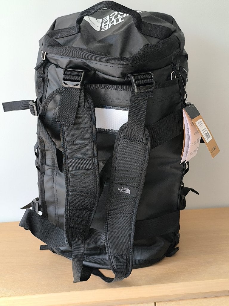 Nouveau The North Face Base Camp Duffel M sac de voyage(71l), Enlèvement ou Envoi, 60 à 80 cm, 35 à 55 cm, Noir