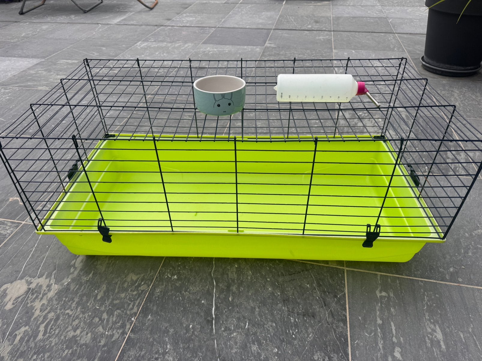 Konijnekooi met toebehoren, Dieren en Toebehoren, Knaagdieren en Konijnen | Hokken en Kooien, Ophalen, Kooi, Gebruikt, 90 cm of meer