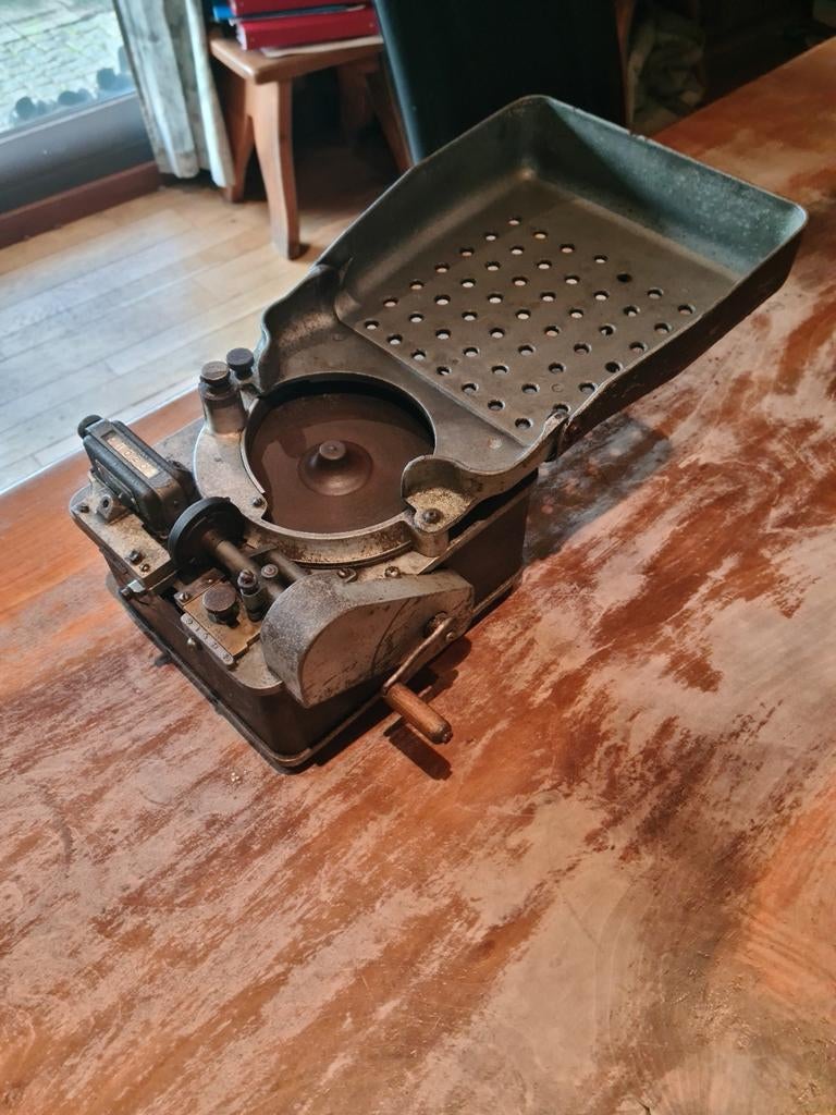 Machine à compter l'argent, Enlèvement