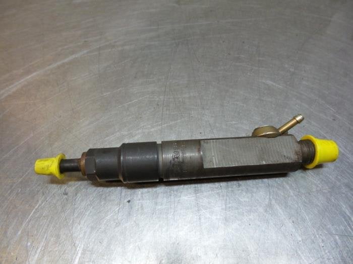 Injecteur (diesel) d'un Volkswagen LT (LT 96-), Autos : Pièces & Accessoires, Systèmes à carburant, Volkswagen, Utilisé, 3 mois de garantie