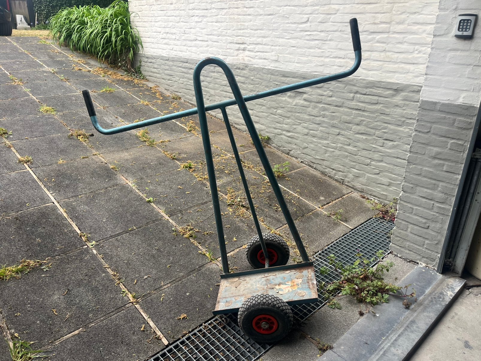 Paneelwagen, Ophalen, Zo goed als nieuw