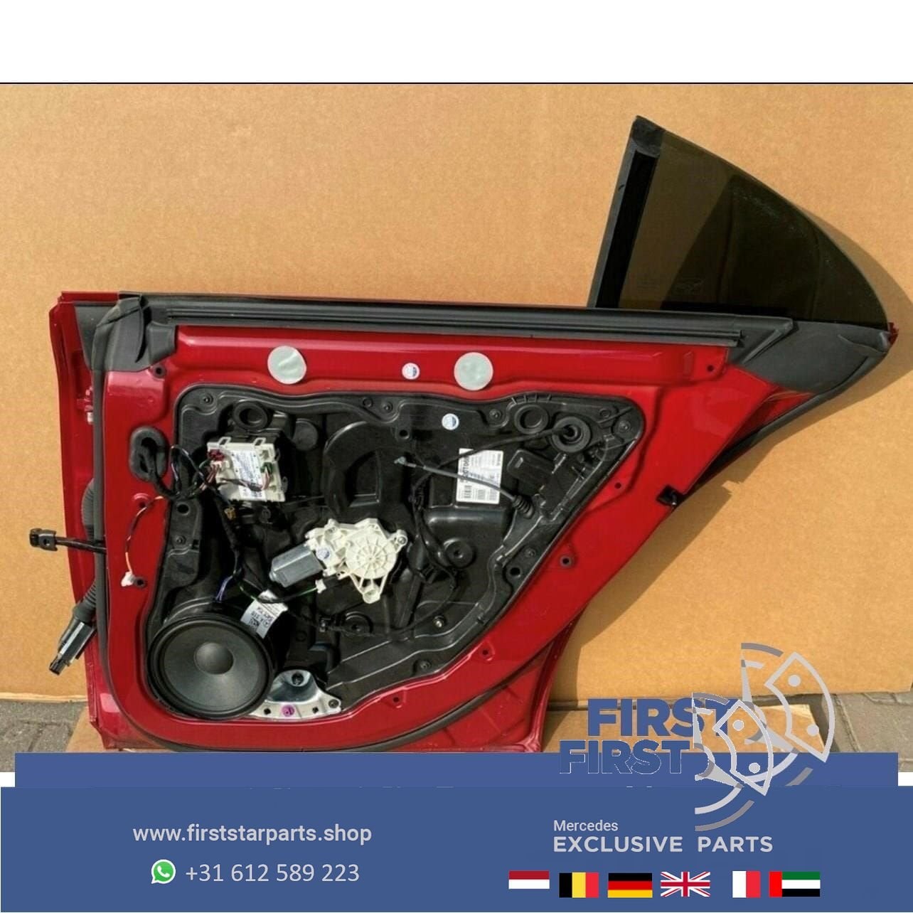 W118 C118 X118 CLA DEUR PORTIER ROOD COMPLEET RECHTSACHTER M, Auto-onderdelen, Gebruikt, -, Deur, Achter