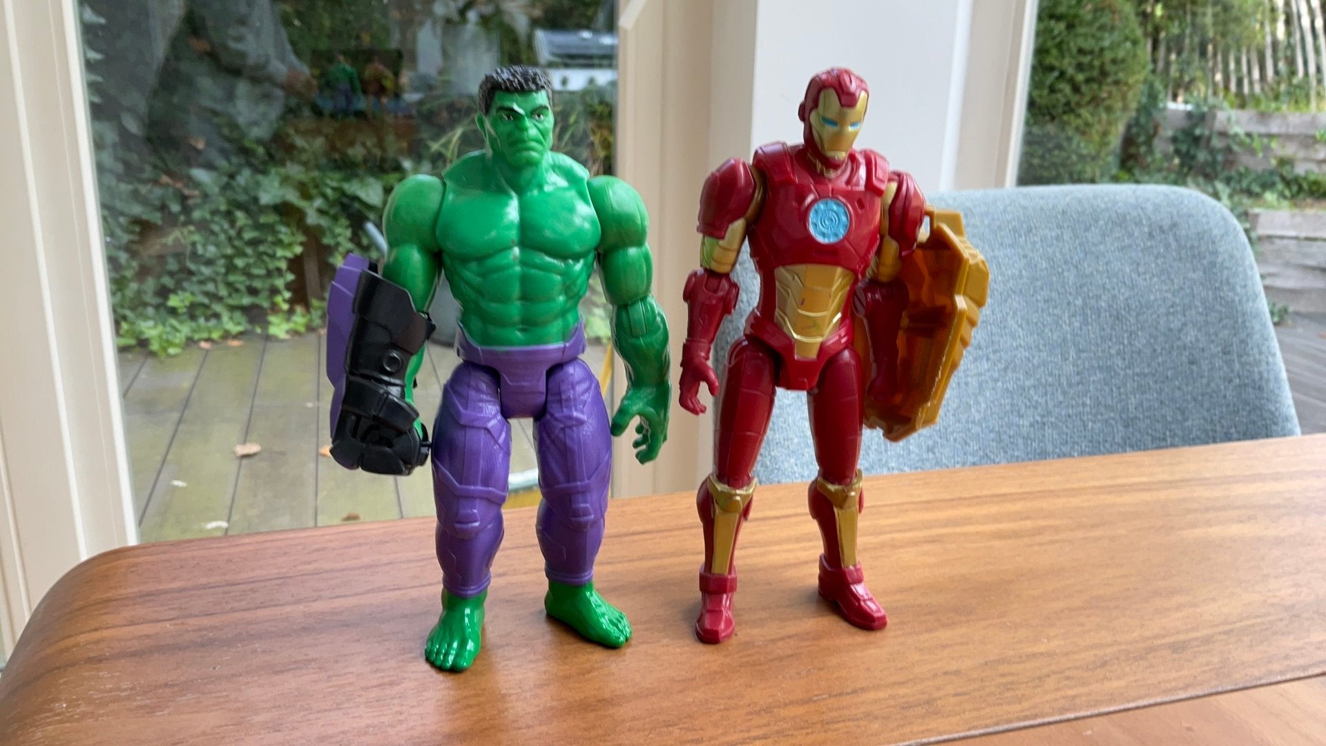 Iron Man en Hulk vechtactiefiguur., Ophalen of Verzenden, Zo goed als nieuw