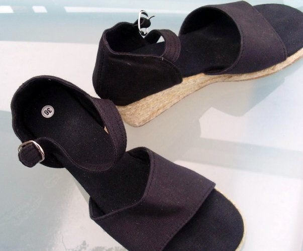Zwarte sandalen maat 36 type espadril, Vêtements | Femmes, Chaussures, Espadrilles, Enlèvement ou Envoi, Porté, Noir