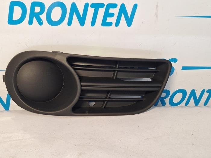 Bumper Rooster van een Skoda Fabia, Gebruikt, -, -, Ophalen of Verzenden