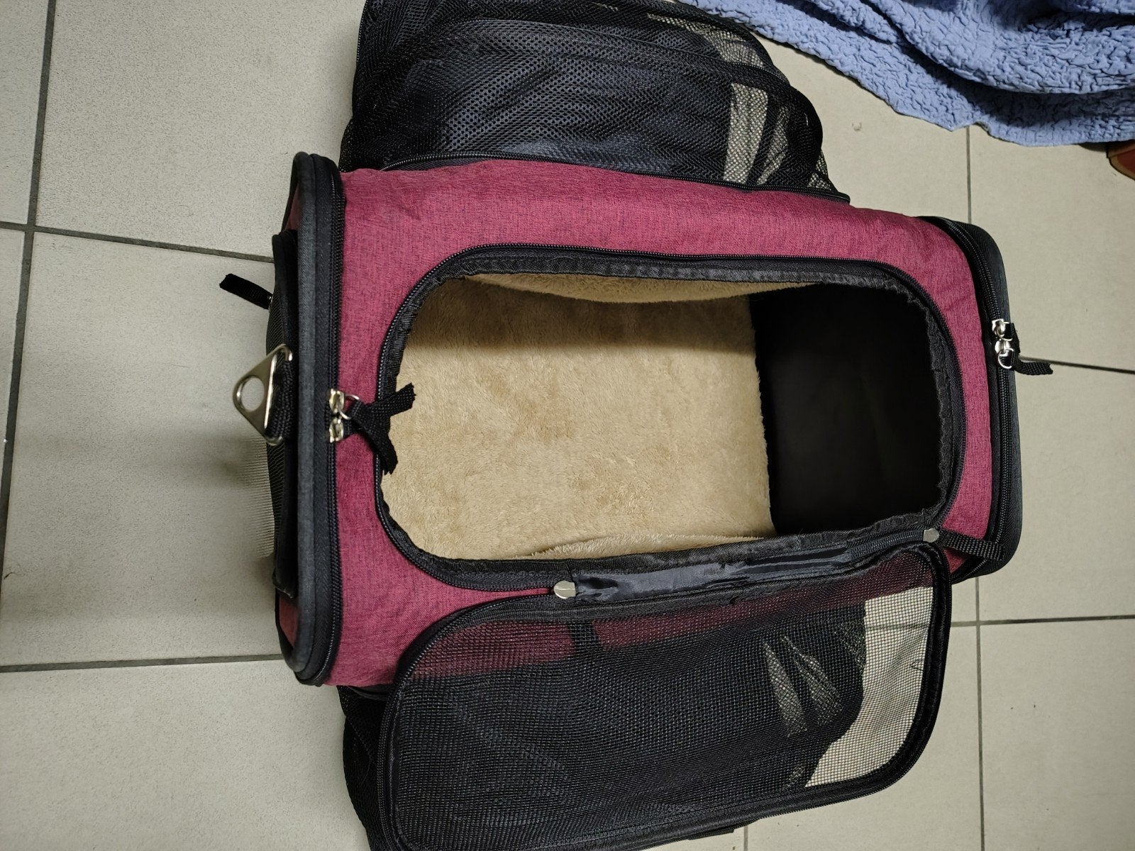 Bac pour chien ou chat 20€ + sac de voyage 25€, Enlèvement