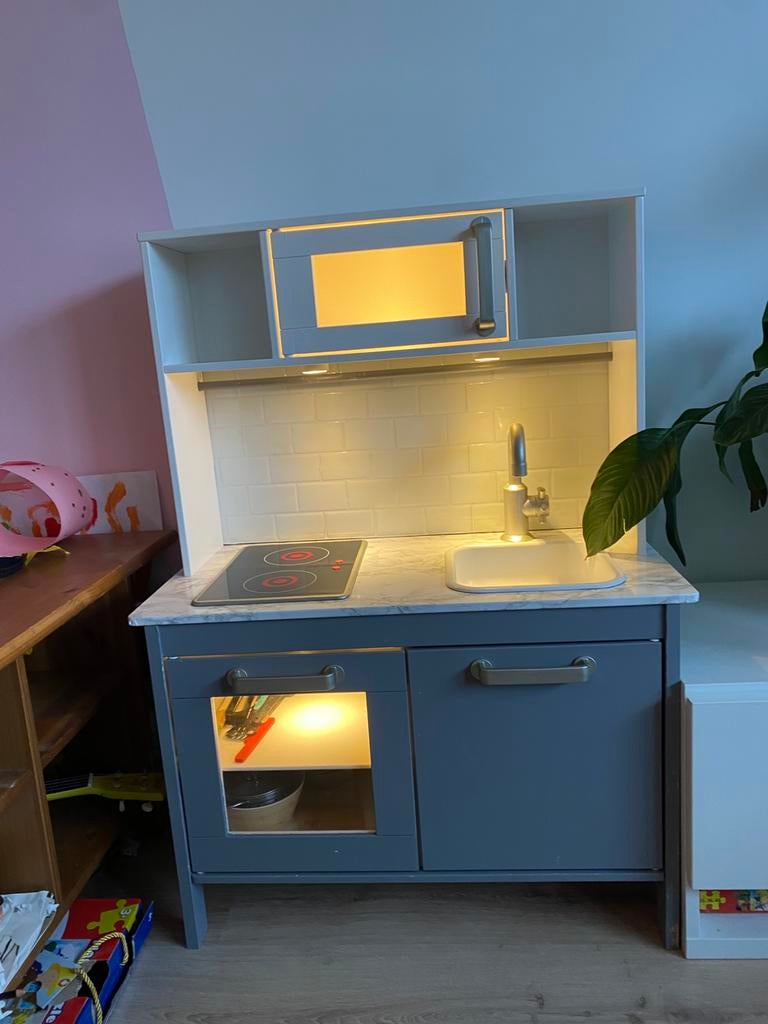 Cuisine Ikea Play + poêles | Pimped : très léger, etc., Enlèvement, Comme neuf, Jouer à la cuisine