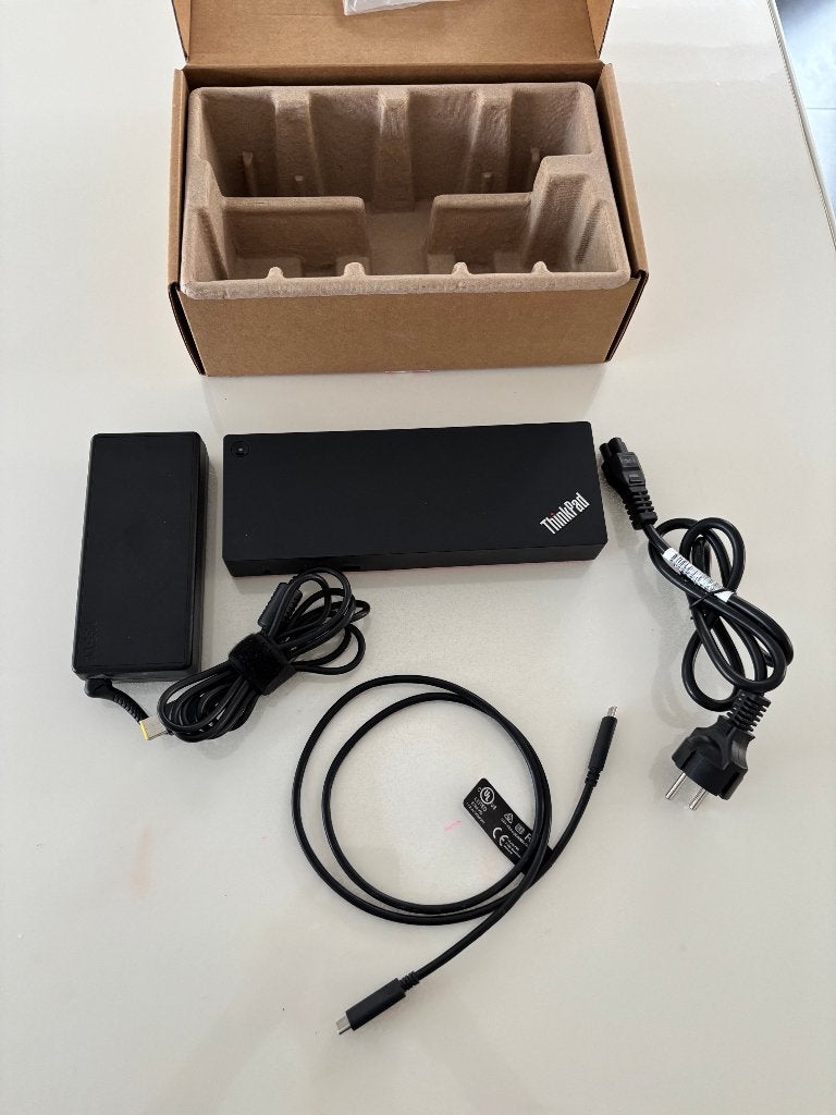 Lenovo ThinkPad Thunderbolt3 Dock 135W 3 schermen nieuwstaat, Informatique & Logiciels, Enlèvement ou Envoi, Disque dur, Comme neuf