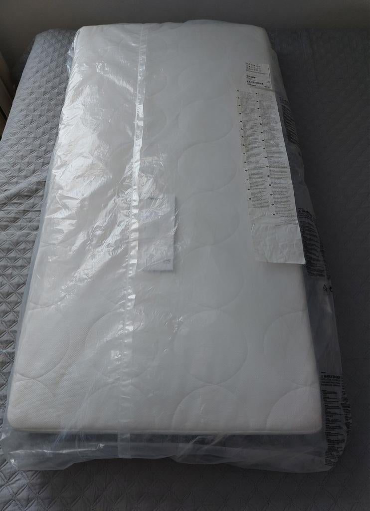 Matlas IKEA pour bébé, Maison & Meubles, Chambre à coucher | Matelas & Sommiers, Enlèvement