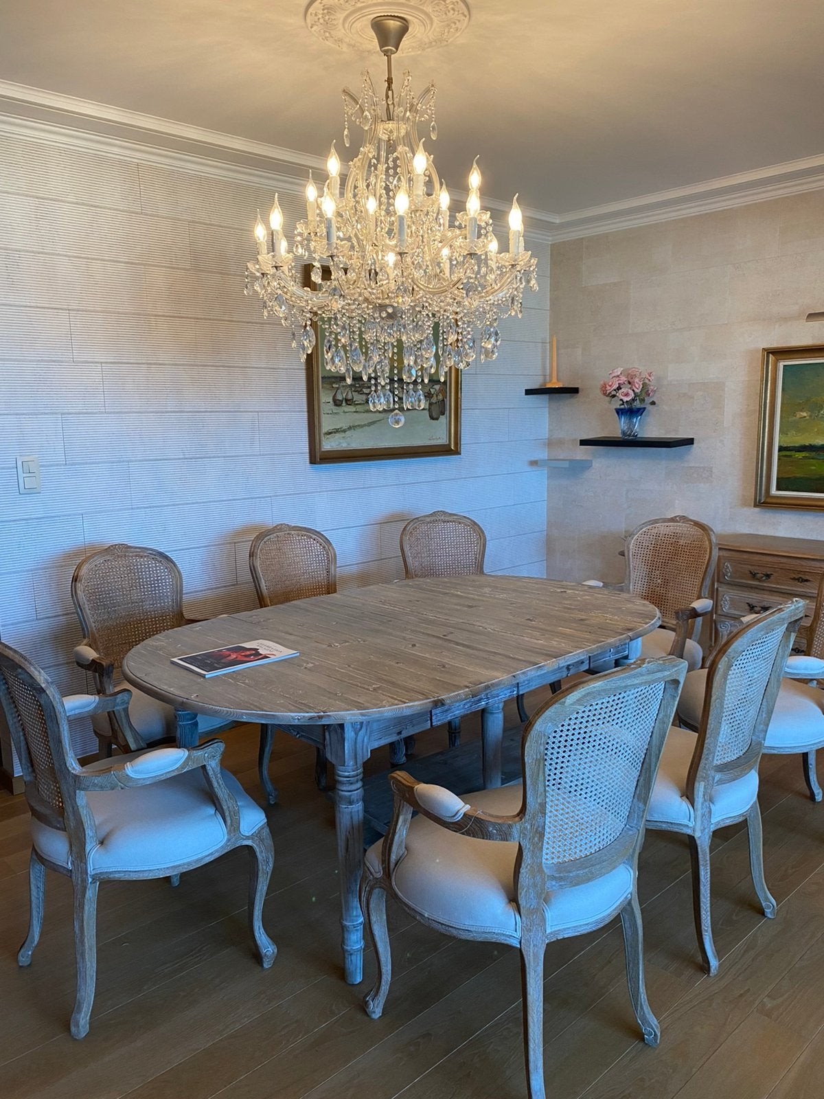 Eettafel + 8 stoelen, Huis en Inrichting, Tafels | Eettafels, Ophalen, Zo goed als nieuw