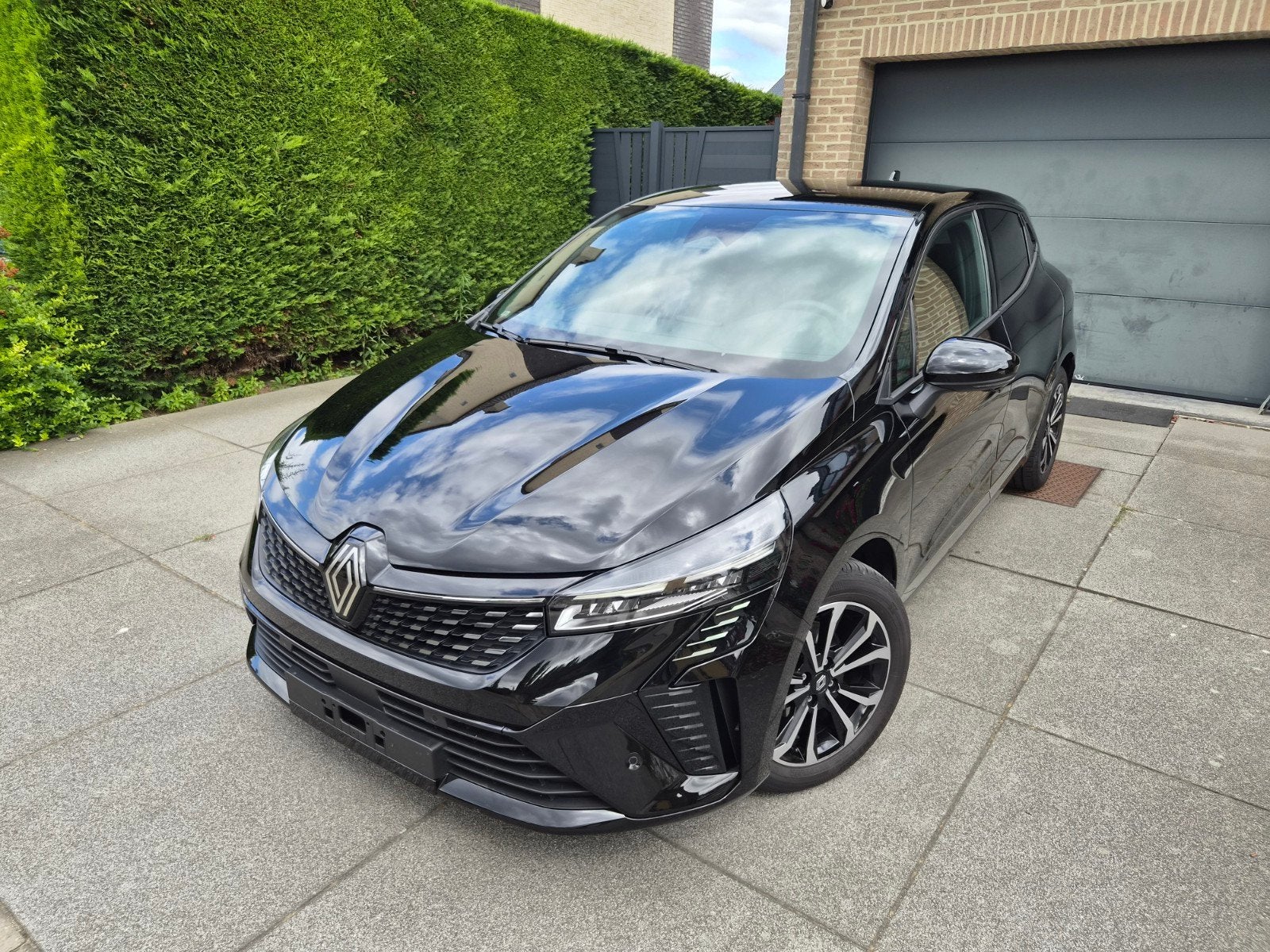Renault Clio 1.0 TCe Techno/CAMERA 360/CARPLAY / *TOP DEAL*, Bedrijf, 5 deurs, Onderhoudsboekje, Clio