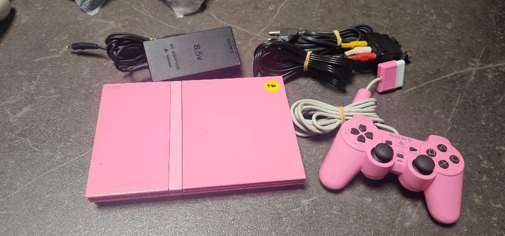 PS2 slim roze, Games en Spelcomputers, Spelcomputers | Sony PlayStation 2, Ophalen of Verzenden, Gebruikt, Roze, Slim