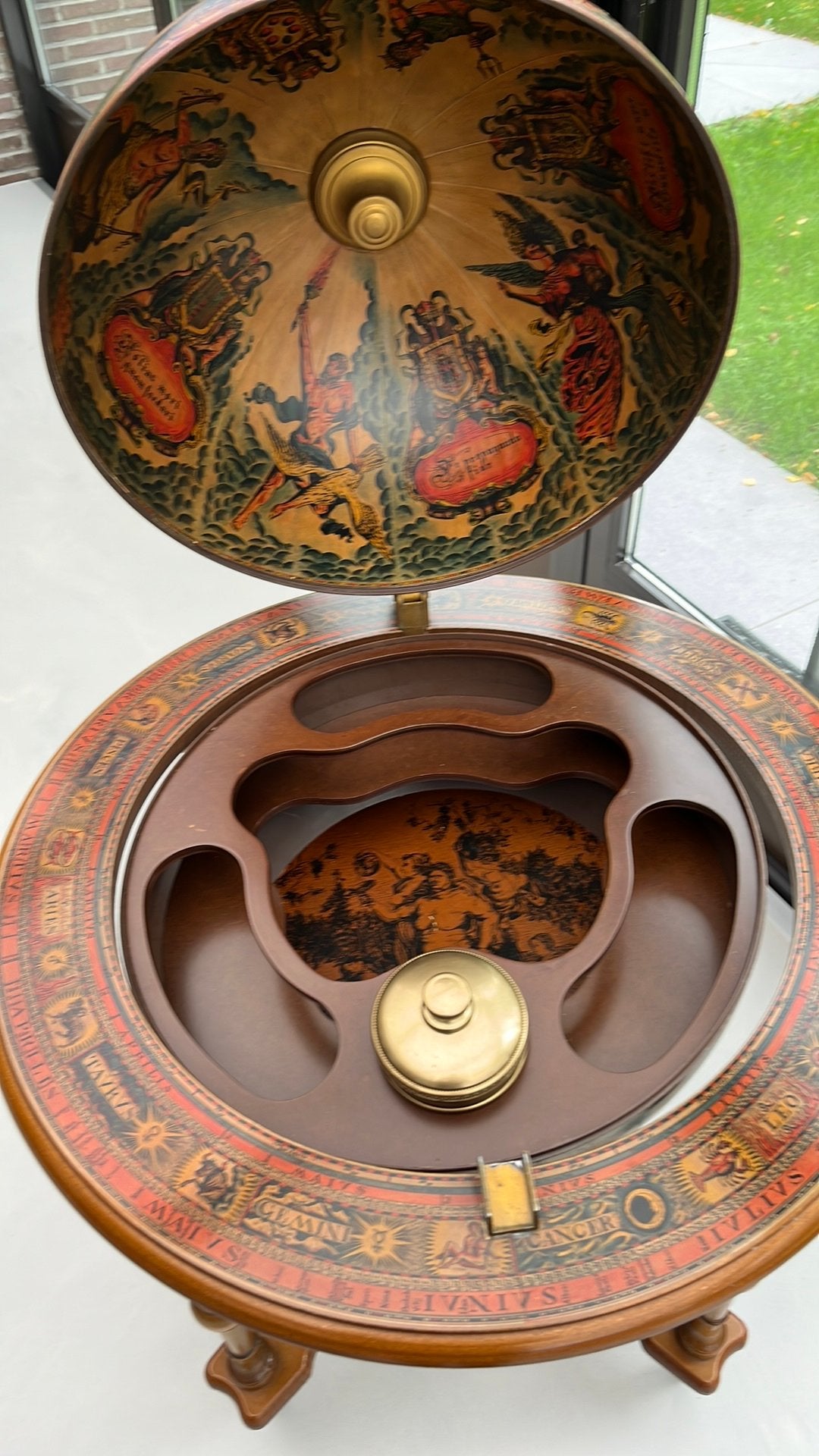Globe de bar, Antiquités & Art, Enlèvement