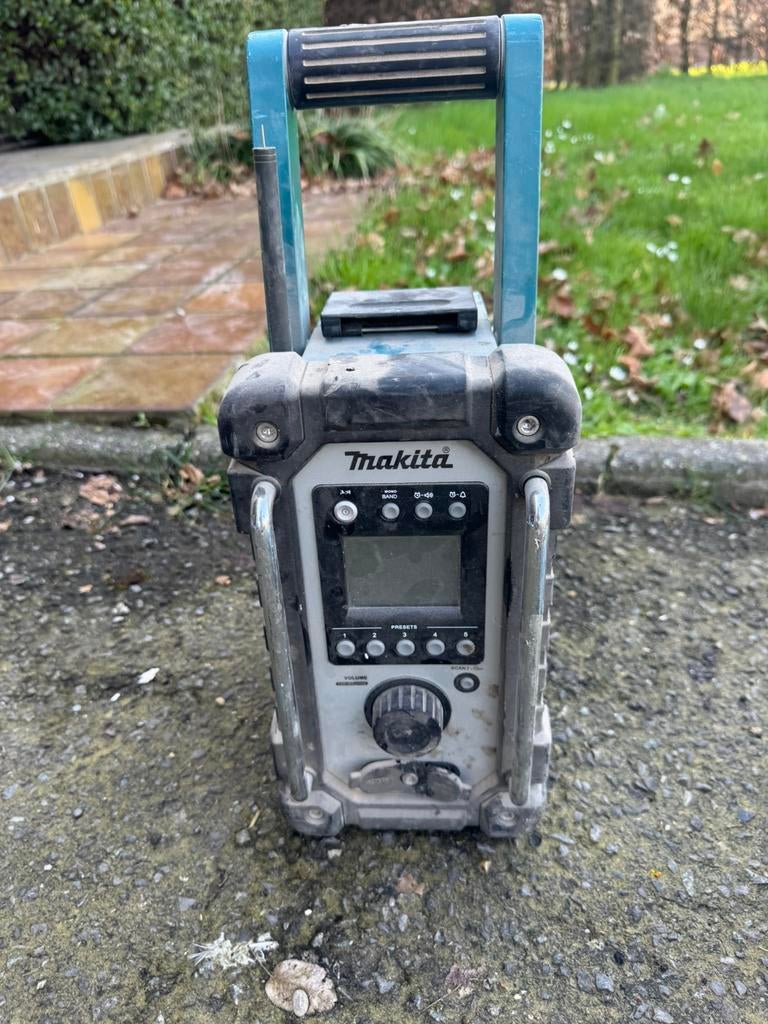Makita radio, Audio, Tv en Foto, Ophalen of Verzenden, Zo goed als nieuw, Radio