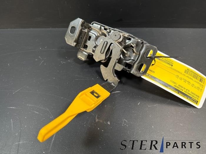 Mécanique de verrouillage capot d'un Mercedes GLB-Klasse, 3 mois de garantie, Utilisé, -, -