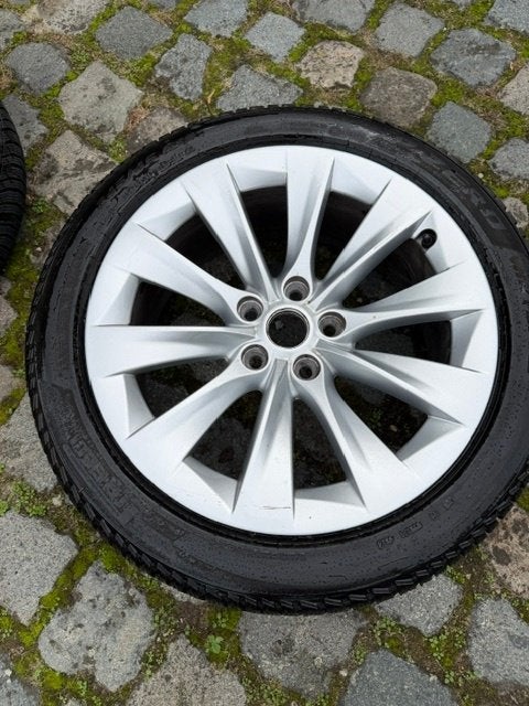 Te koop 4 velgen tesla model S, Ophalen, Winterbanden, Velg(en)