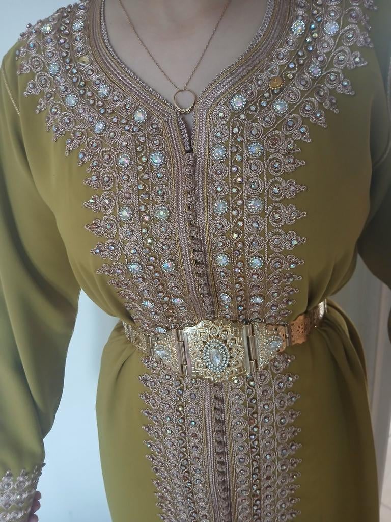 Caftan, Enlèvement