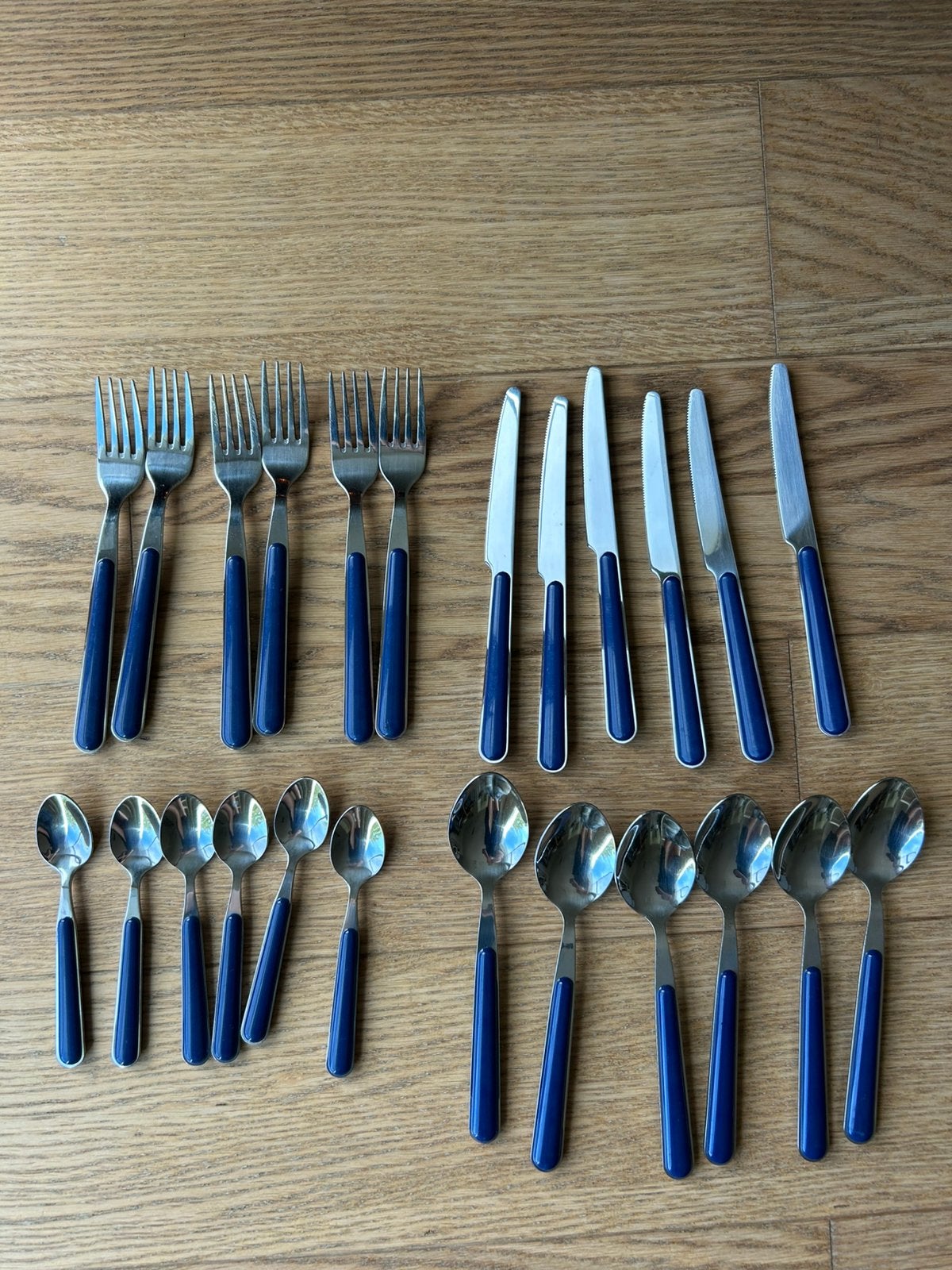 24-delige bestekset blauw/inox, Ophalen, Bestekset, Overige typen, Zo goed als nieuw