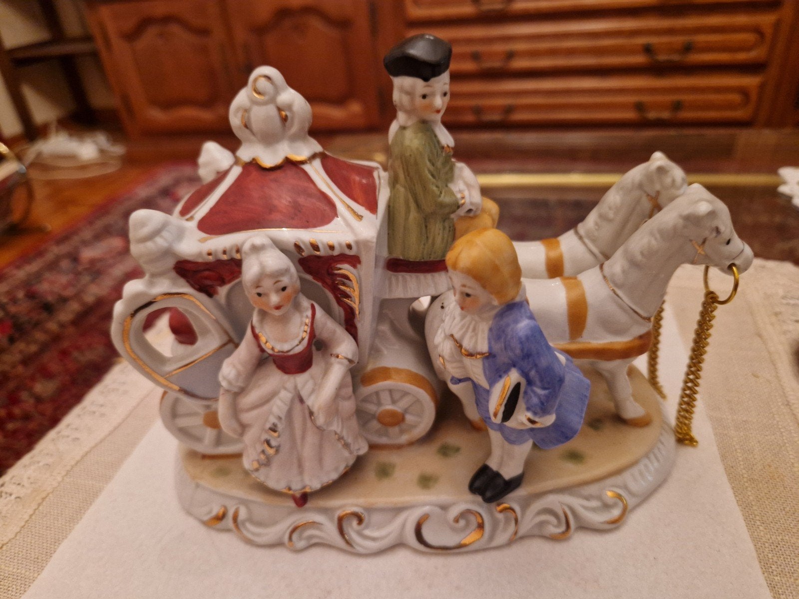 Vintage porseleinen beeldje, Ophalen