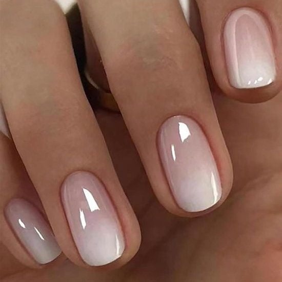 nagelstyliste  gezocht, Diensten en Vakmensen, Schoonheidsspecialisten | Manicure, Komt aan huis, Kunst- of Gelnagels
