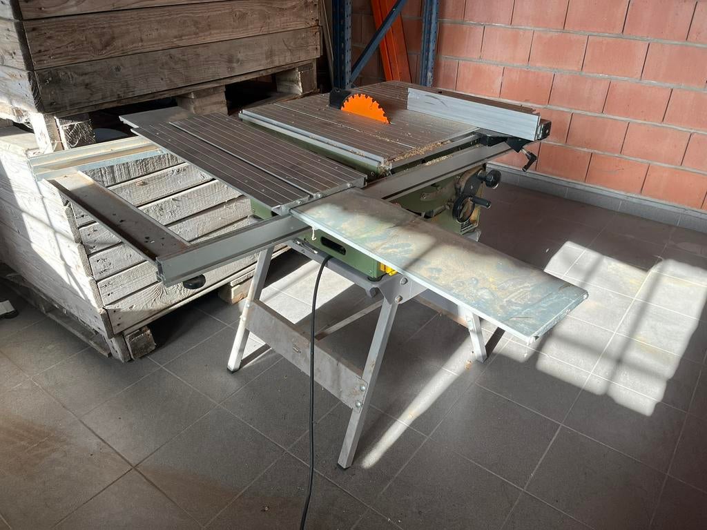 Tafelzaagmachine, Ophalen, Gebruikt