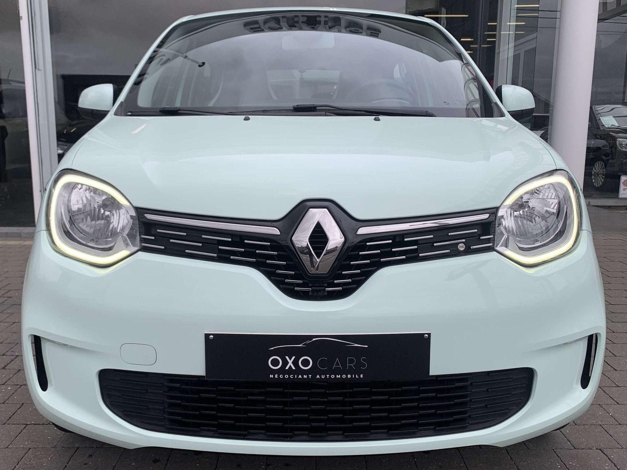 Renault Twingo 1.0i Intens / CarPlay / Cuir / Camera / PDC /, Voorwielaandrijving, 4 zetels, Gebruikt, Euro 6