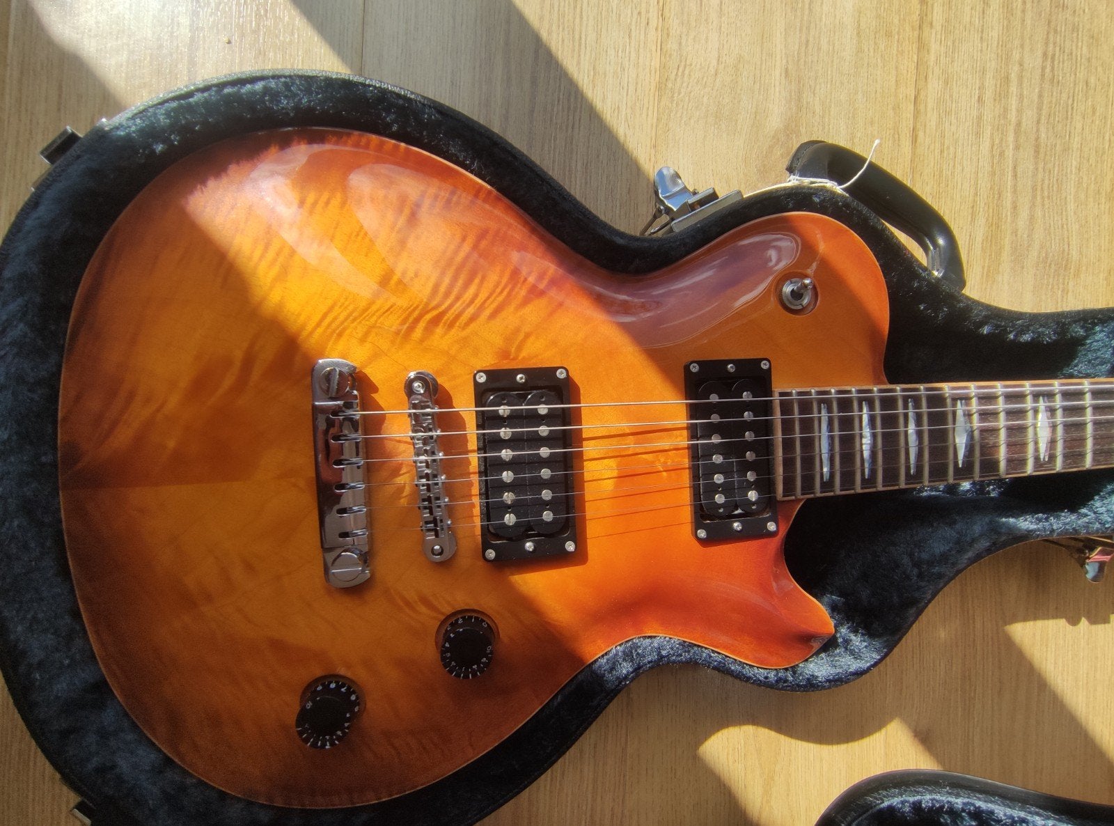 FGN Expert Flame (made in Japan), Enlèvement, Comme neuf, Solid body, Autres marques