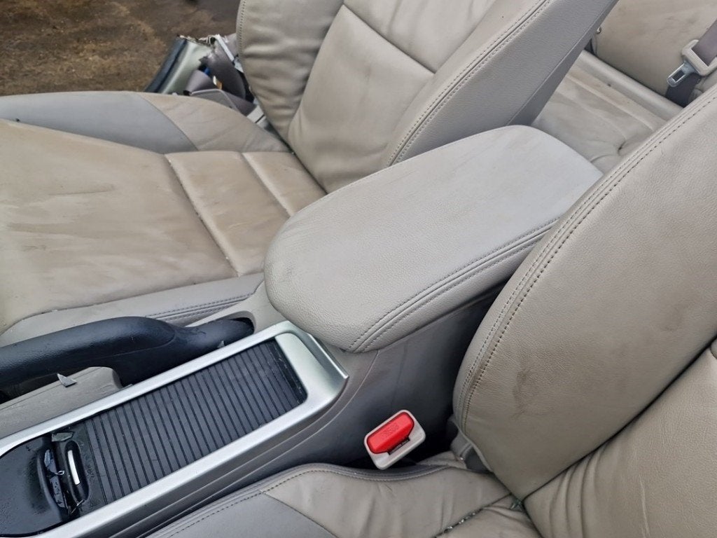 ACCOUDOIR CENTRAL Honda Civic Tourer (FK) (01-2014/-), Utilisé, Honda