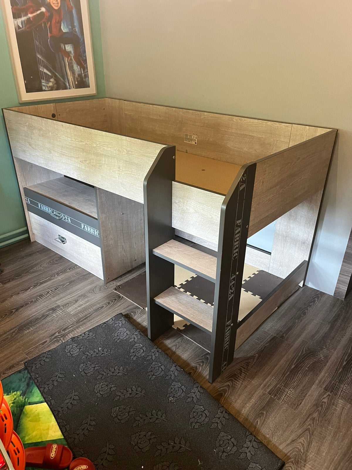 Hoogslaper met bureau, Ophalen, Zo goed als nieuw, Hoogslaper