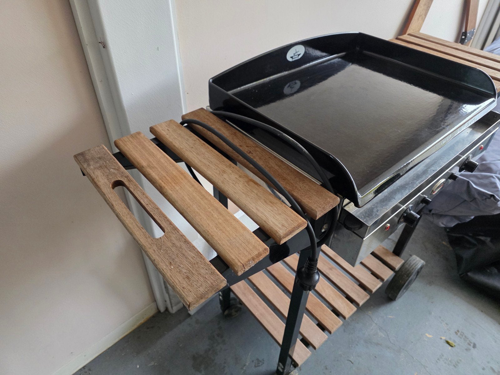 Plancha forge à dour en parfait état, Jardin & Terrasse, Enlèvement, Bois