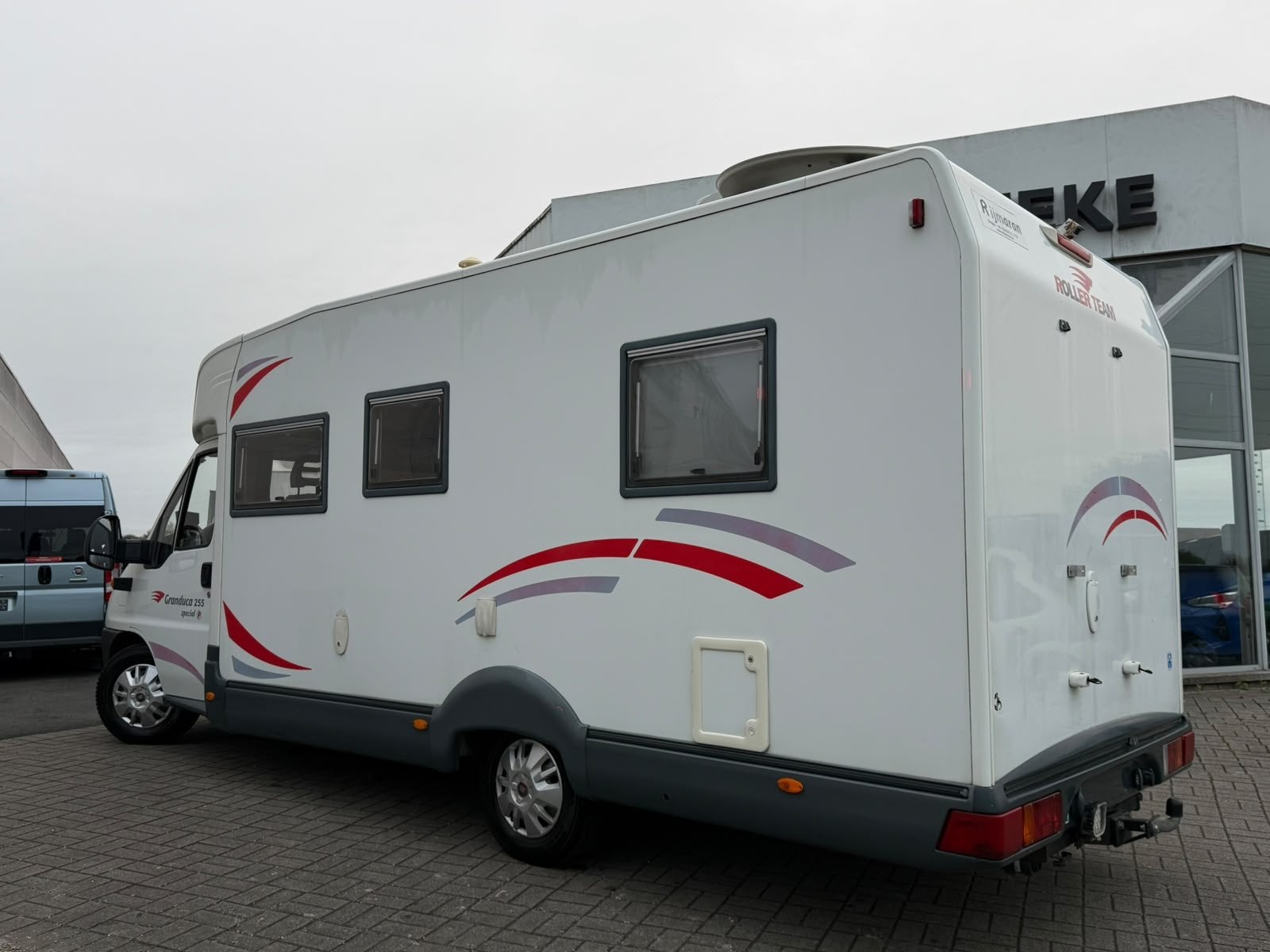 Trigano Granduca 255 Special P 6 Places CampingCar Ducato 2., Caravanes & Camping, Autres marques, Entreprise, Boîte manuelle