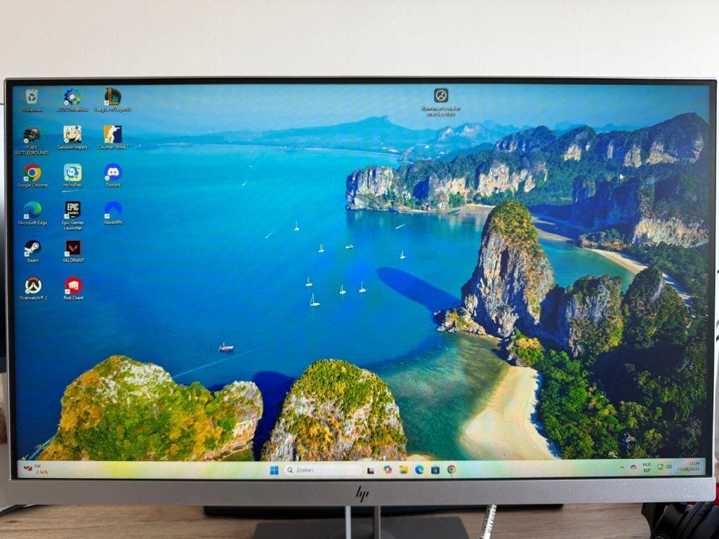 Monitor HP e243, Computers en Software, Gebruikt, In hoogte verstelbaar, Full HD, HP