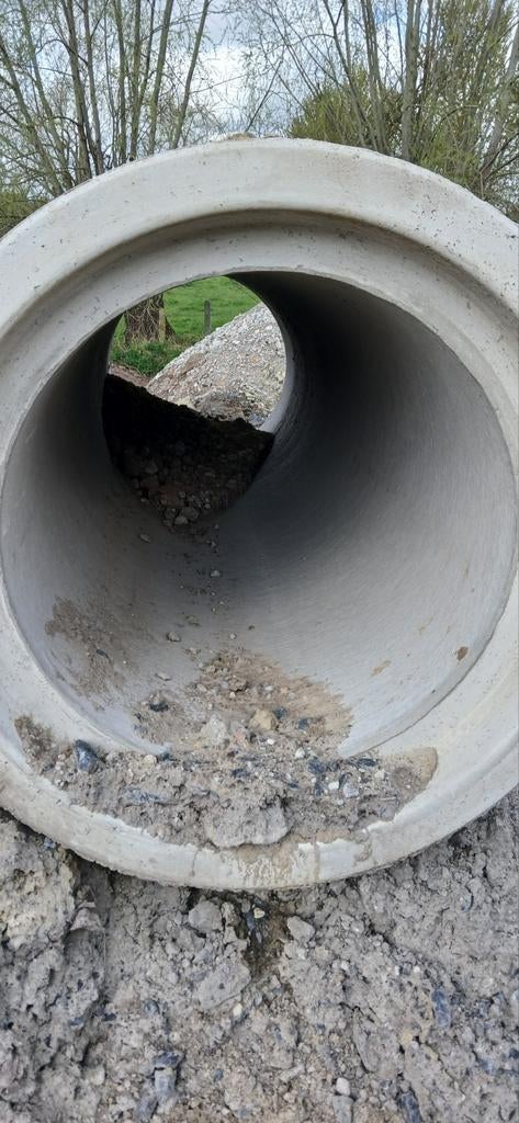 Beton buizen van 800 diameter, Doe-het-zelf en Bouw, Buizen en Afvoer, Ophalen