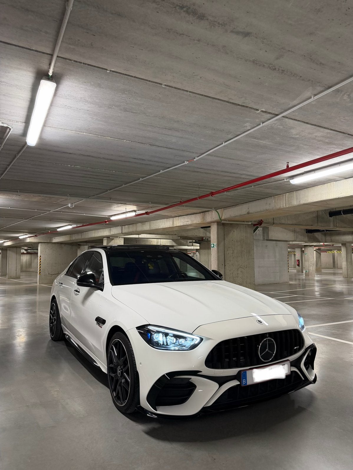 Mercedes-Benz C 300 ( c63 BODYKIT ), Automaat, 4 deurs, 4 cilinders, Verblindingsvrij grootlicht