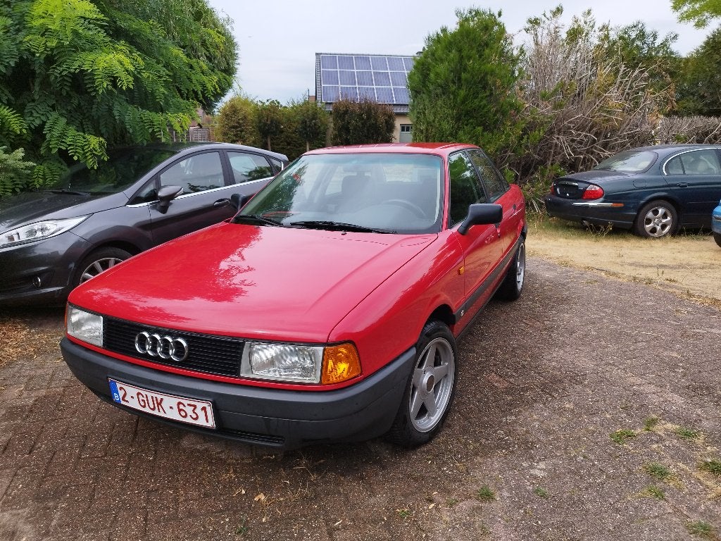 Audi 80 B3, Auto's, Voorwielaandrijving, 4 deurs, Stof, Zwart