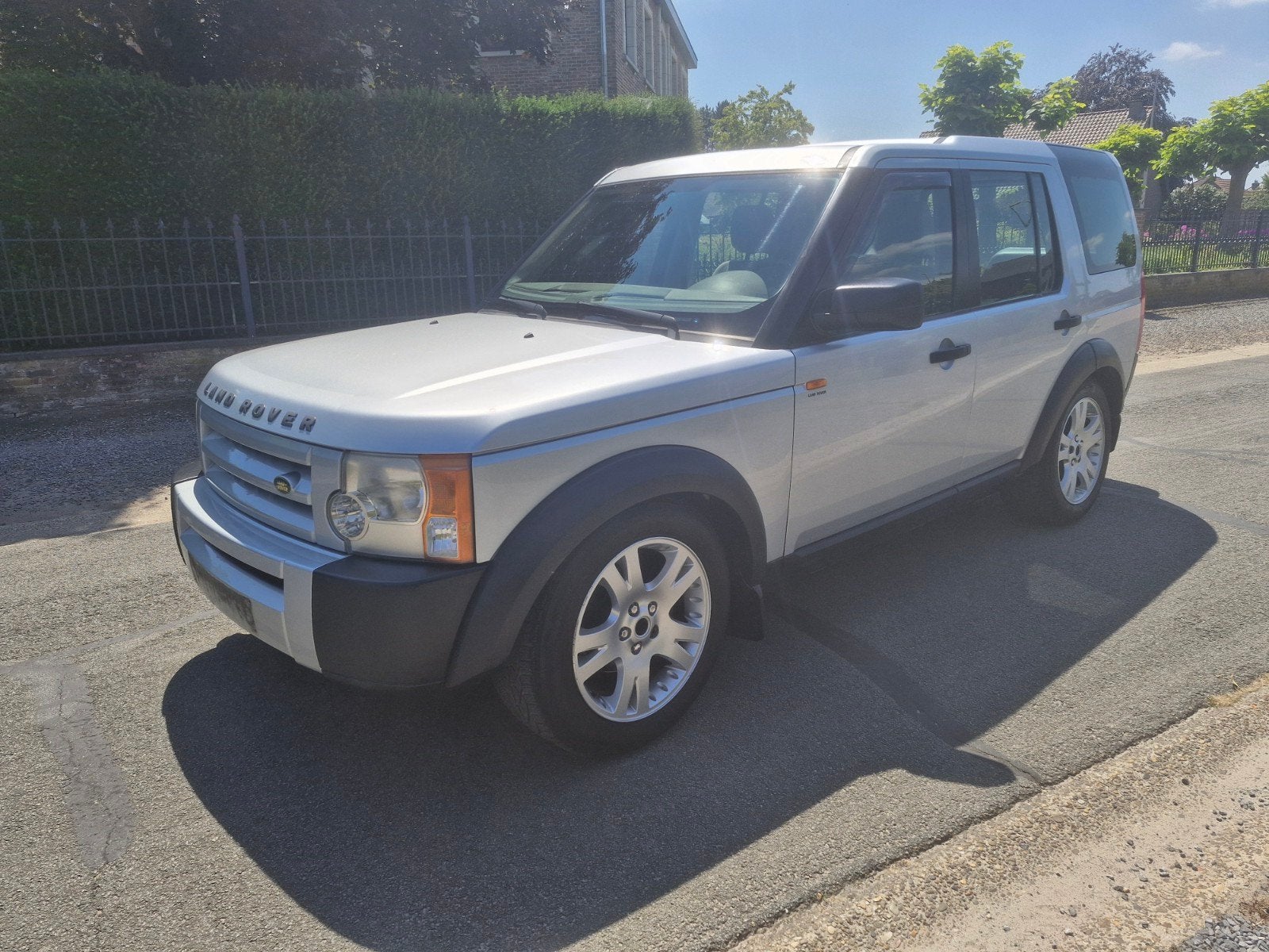DISCOVERY 2.7 TDV6 AUTOMATIQUE À 4 ROUES MOTRICES 2006, CHAR, Autos, Argent ou Gris, Achat, Beige, 2 places