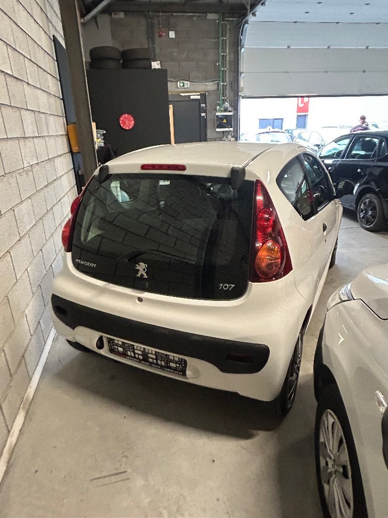 Voiture, Achat, 50 kW, Boîte manuelle, Particulier