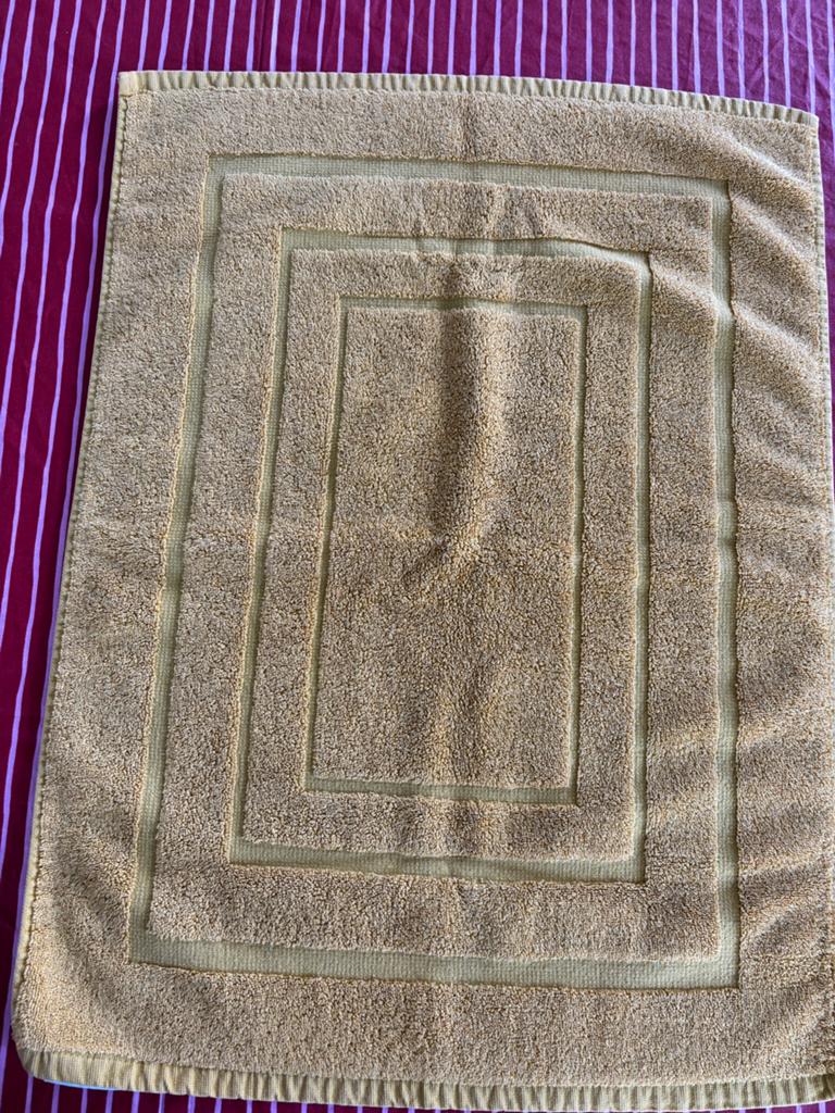Tapis de bain De Witte Lietaer, Enlèvement ou Envoi, Comme neuf, Jaune, Tapis de bain